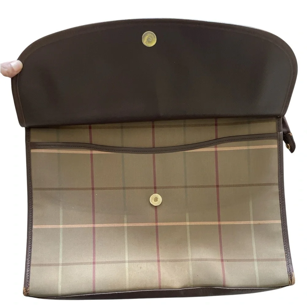 Burberry’s Vintage Beige Canvas Clutch Bag